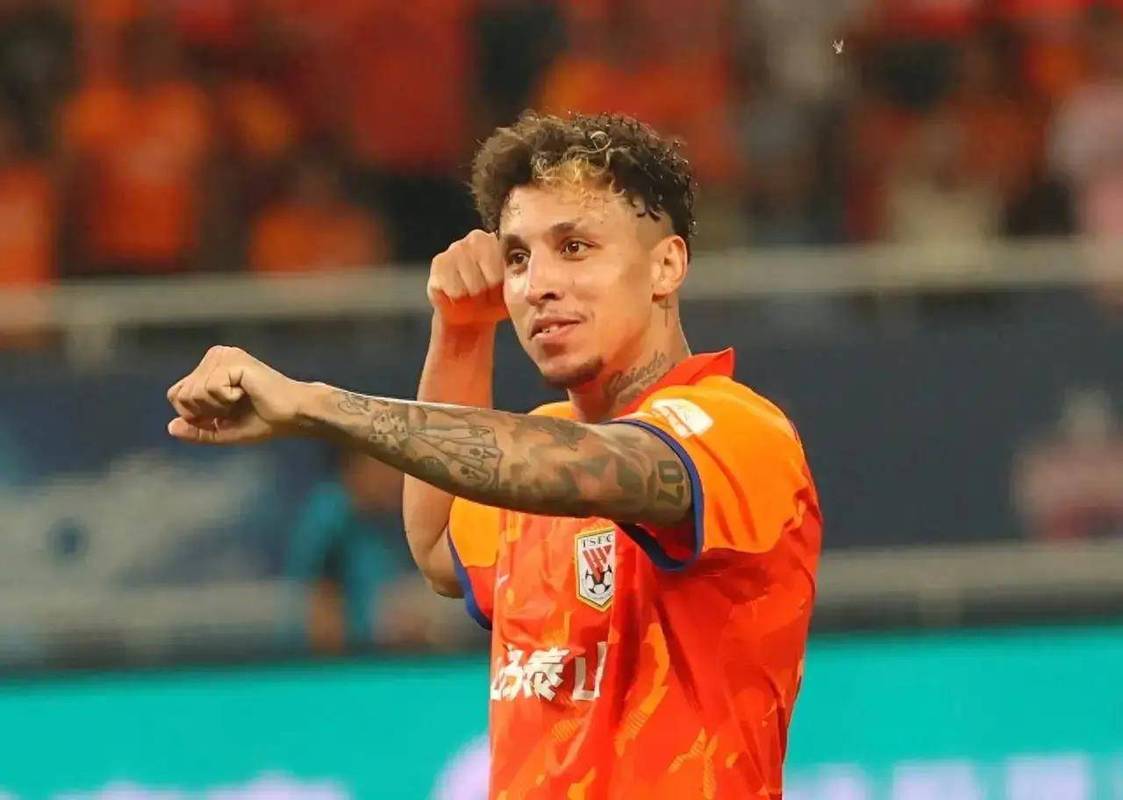克雷桑晒庆祝进球图:坚持是通往成功的道路♂️⚽️