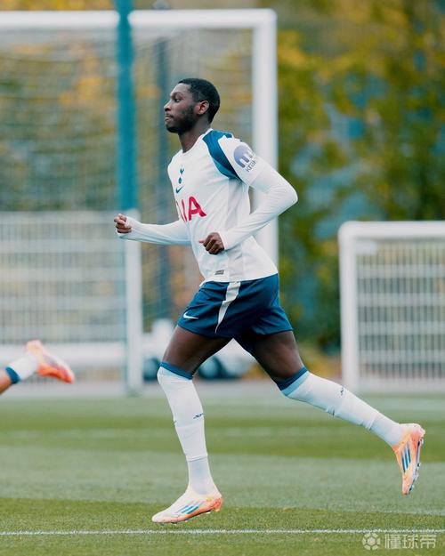 对阵埃弗顿!弗兰克:我喜欢大力界外球战术 穆阿尼已经接近首发