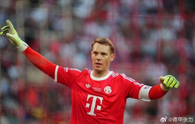 本赛季欧冠最年长球员排行榜：帕斯维尔居首，诺伊尔、莱万在列