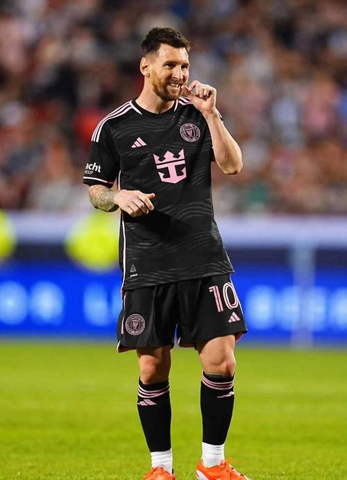 梅西:我已不再年轻 很多球员沉迷个人纪录却忘了球队成功最重要