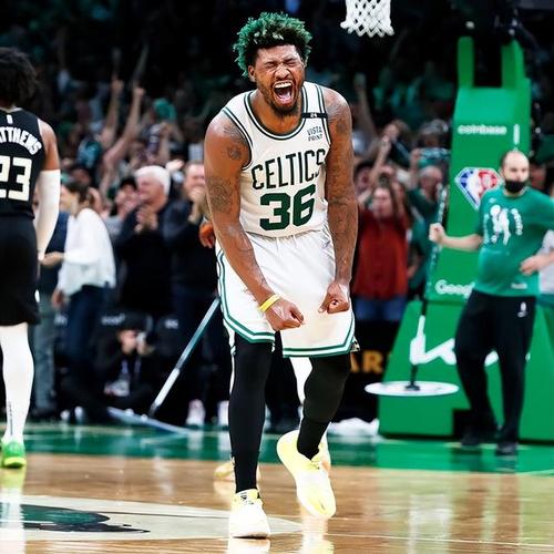 斯玛特：热火很强硬 我们就是坚韧不拔拼命打球&胜利才最重要