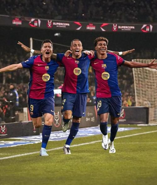 战巴萨独造三球,布鲁日前锋谈入选葡萄牙国家队:为国效力是梦想