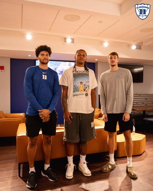 塔图姆&班凯罗领衔!杜克晒NBA校友今昔对比(东部版)