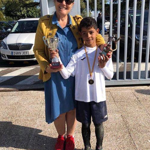 虎父无犬子~甜瓜儿子大学第一次先发出场 11中8砍19分3板4助0失误