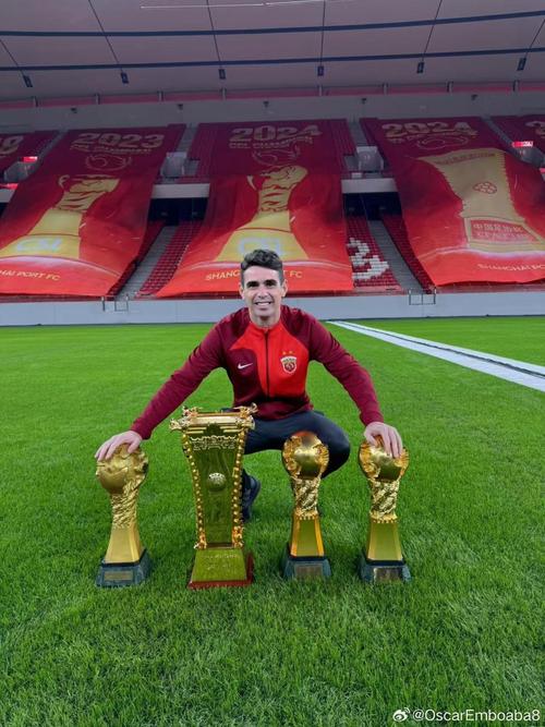 有情义！切尔西为奥斯卡送祝福：艰难时刻与您和您的家人同在💙