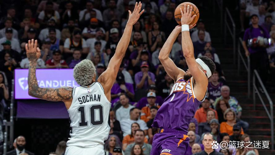 布克：下一场比赛想赢下雷霆 这对我们来说是一次很好的测试