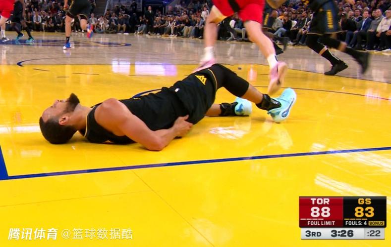 巴特勒谈摔倒：屁股着地了当时确实有点疼 但现在没事了