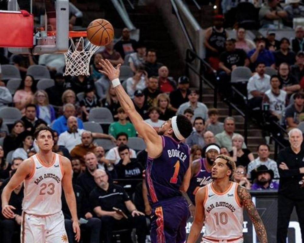 分差仅剩1分！阿伦抢断反击一条龙双手暴扣