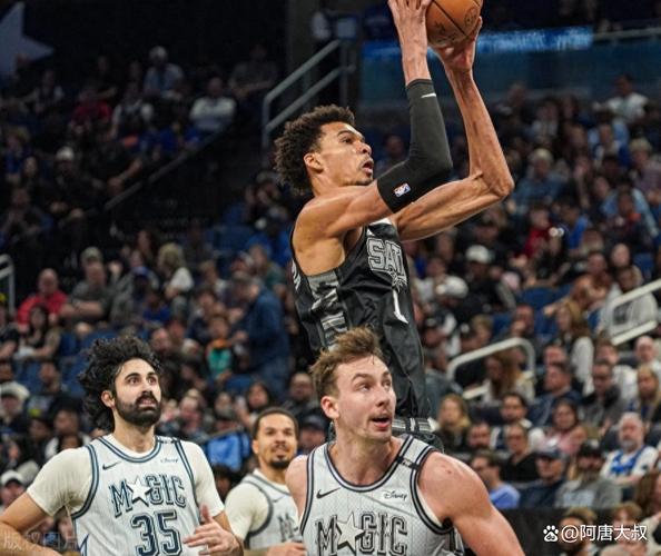 缺阵期间球队6胜2负！明天魔术迎战公牛 班凯罗连续第九场缺席